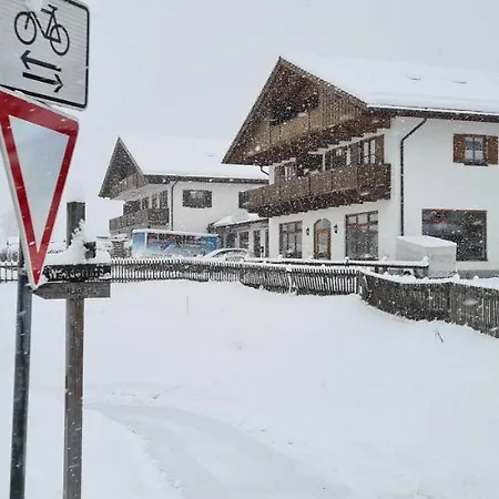 Brunnhaus Daire Schneizlreuth